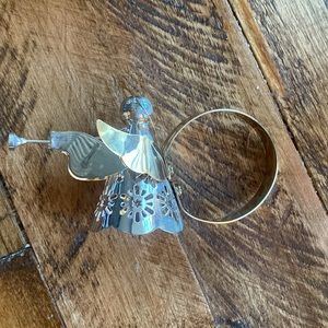 KENNEDY CENTER 4 X ANGEL NAPKIN RINGS HOLIDAYS NEW